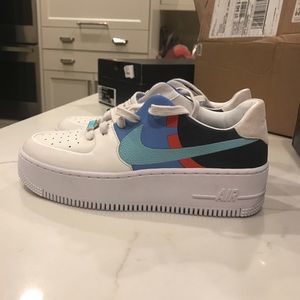 Air Force 1 Low Womens 7.5